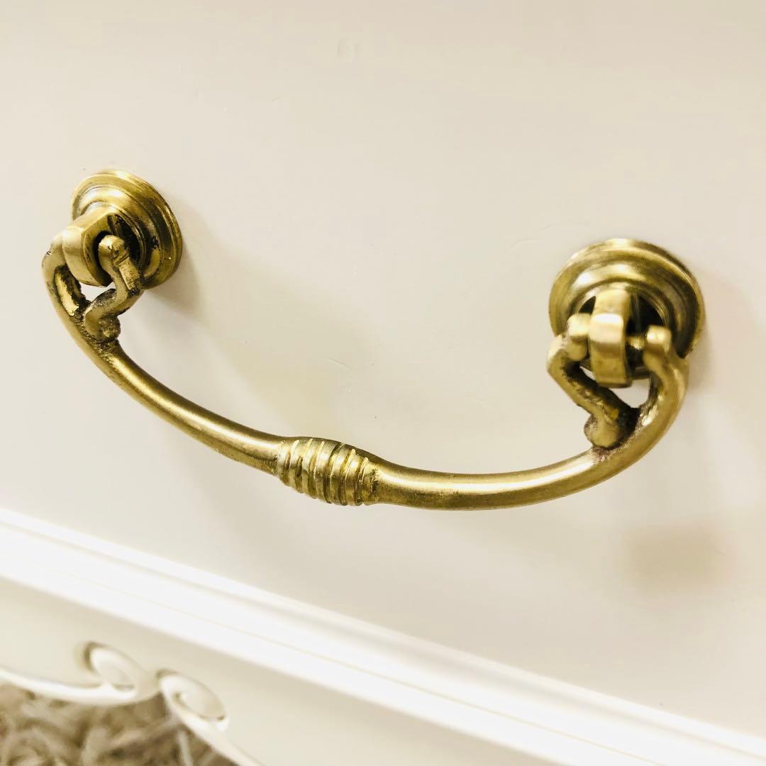 東海家具　ナイトテーブル　猫脚　木製　コンセント付き　完成品