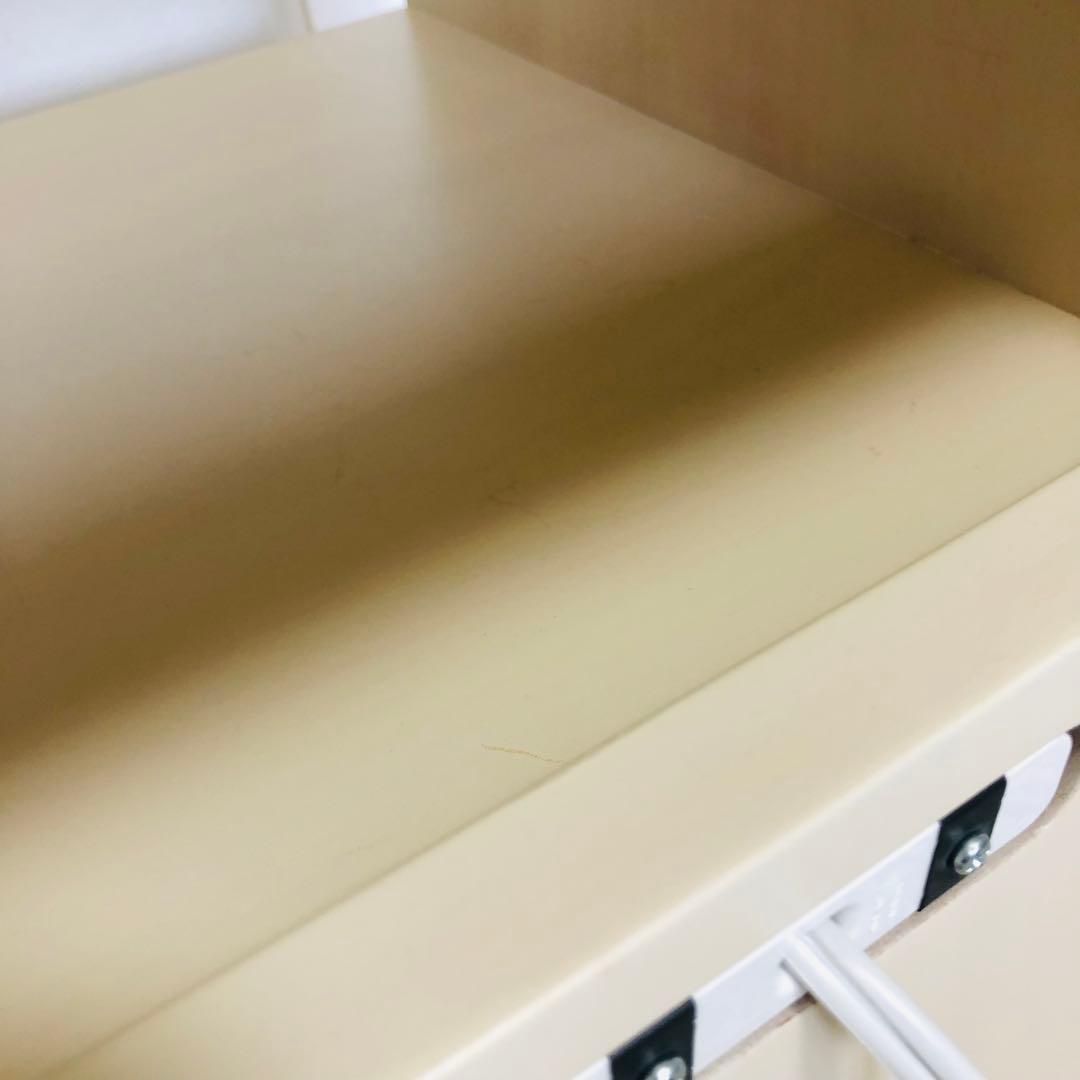 東海家具　ナイトテーブル　猫脚　木製　コンセント付き　完成品