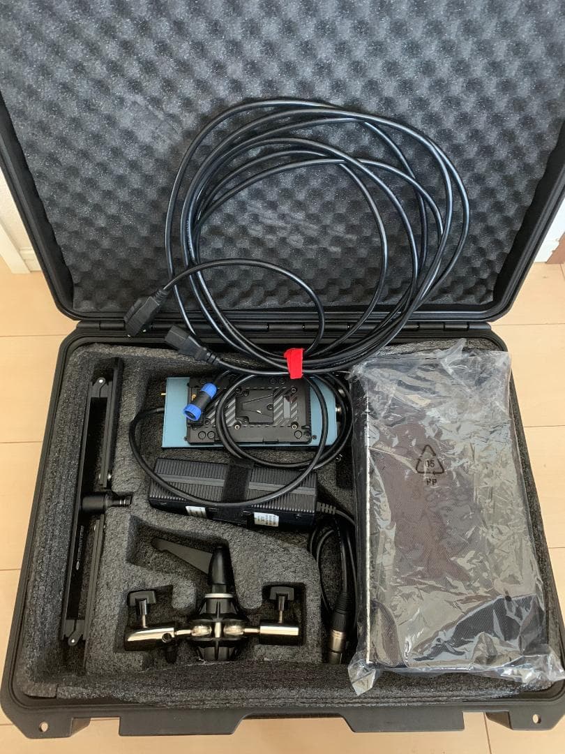 その他 Intellytech LiteCloth LC-160 2 x 2' LED