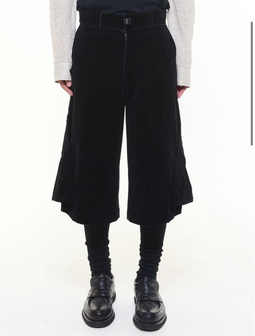 SHOOP プリーツコーデュロイバギーショーツ - ブラック