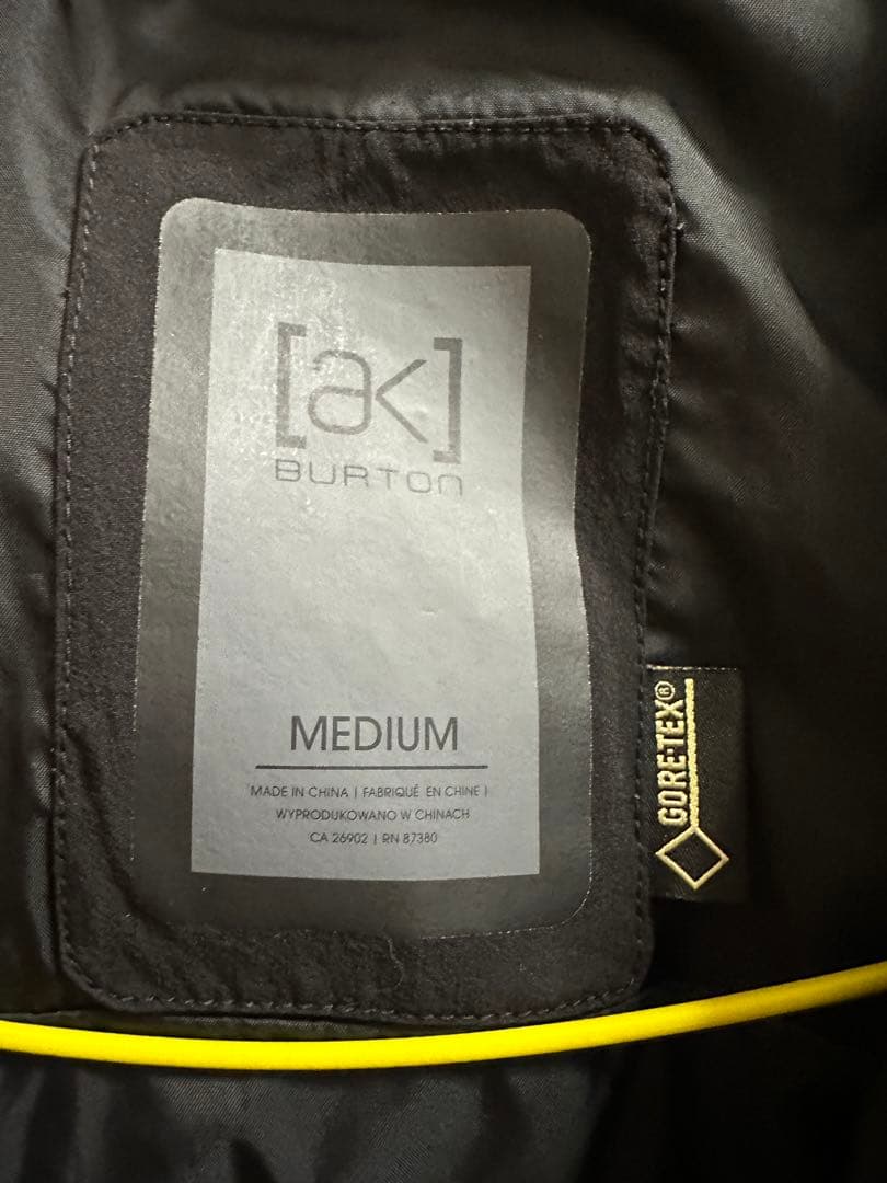 burton ak GORE-TEXスノボウェアジャケット　ピンク