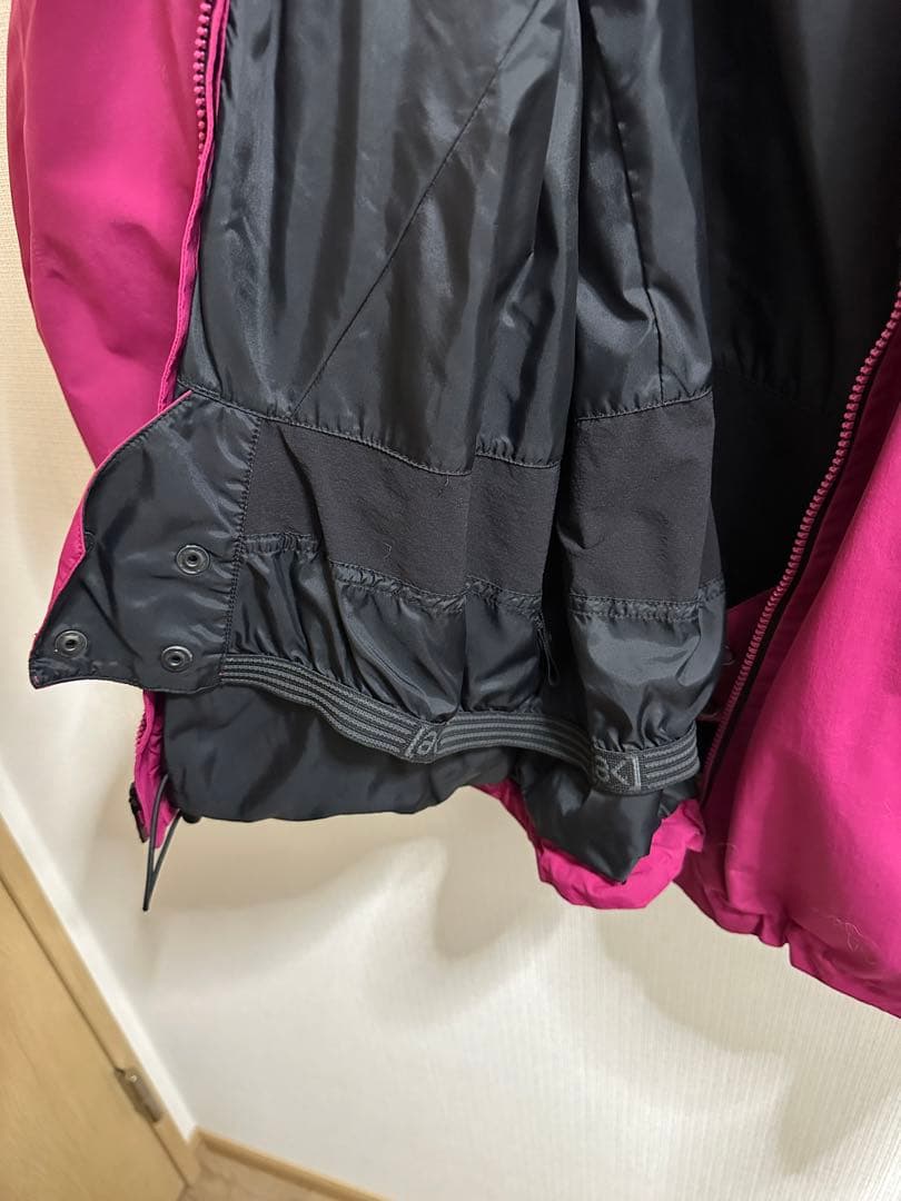 burton ak GORE-TEXスノボウェアジャケット　ピンク