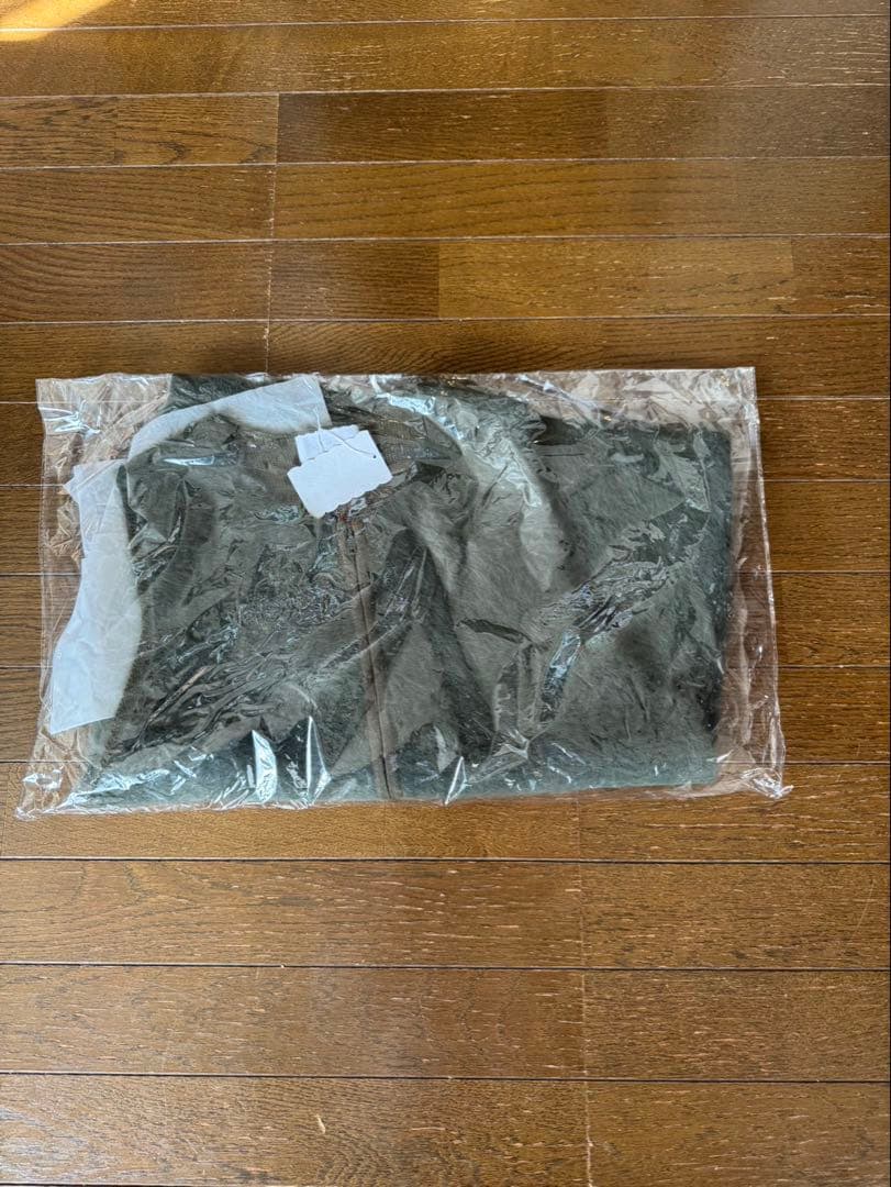 ロージーモンスター　コンコンジップベスト