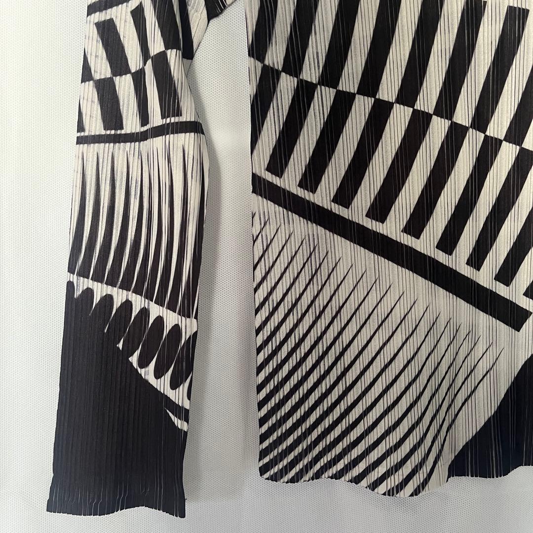 美品 プリーツプリーズ イッセイミヤケ シャツ ハイネック 総柄 トップス