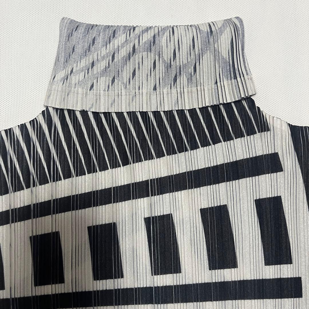 美品 プリーツプリーズ イッセイミヤケ シャツ ハイネック 総柄 トップス