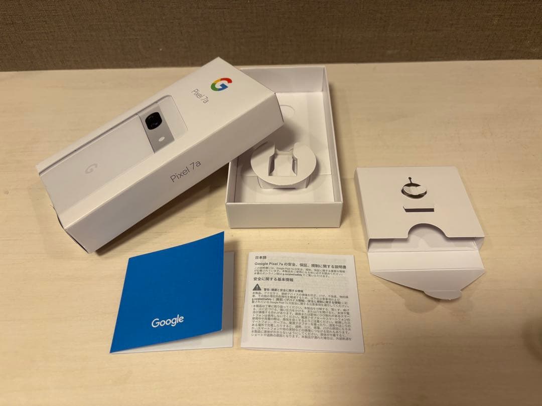 Google Pixel 7a ホワイト 本体　SIMフリー 美品　本体カバー付