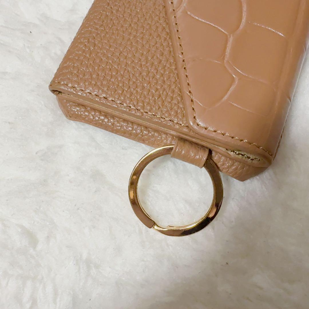 美品 しーちゃん iphone16promax ミラー付きカードケース