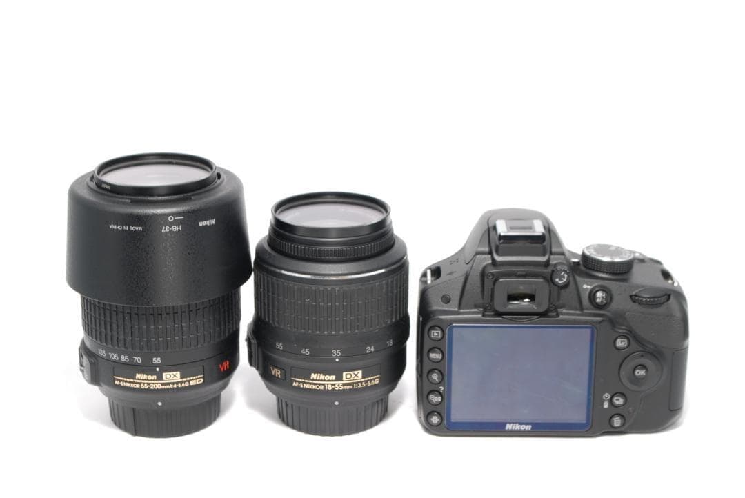 ✨Nikon D3200 Wレンズ✨ショット数少✨手振れ補正付✨一眼レフ✨