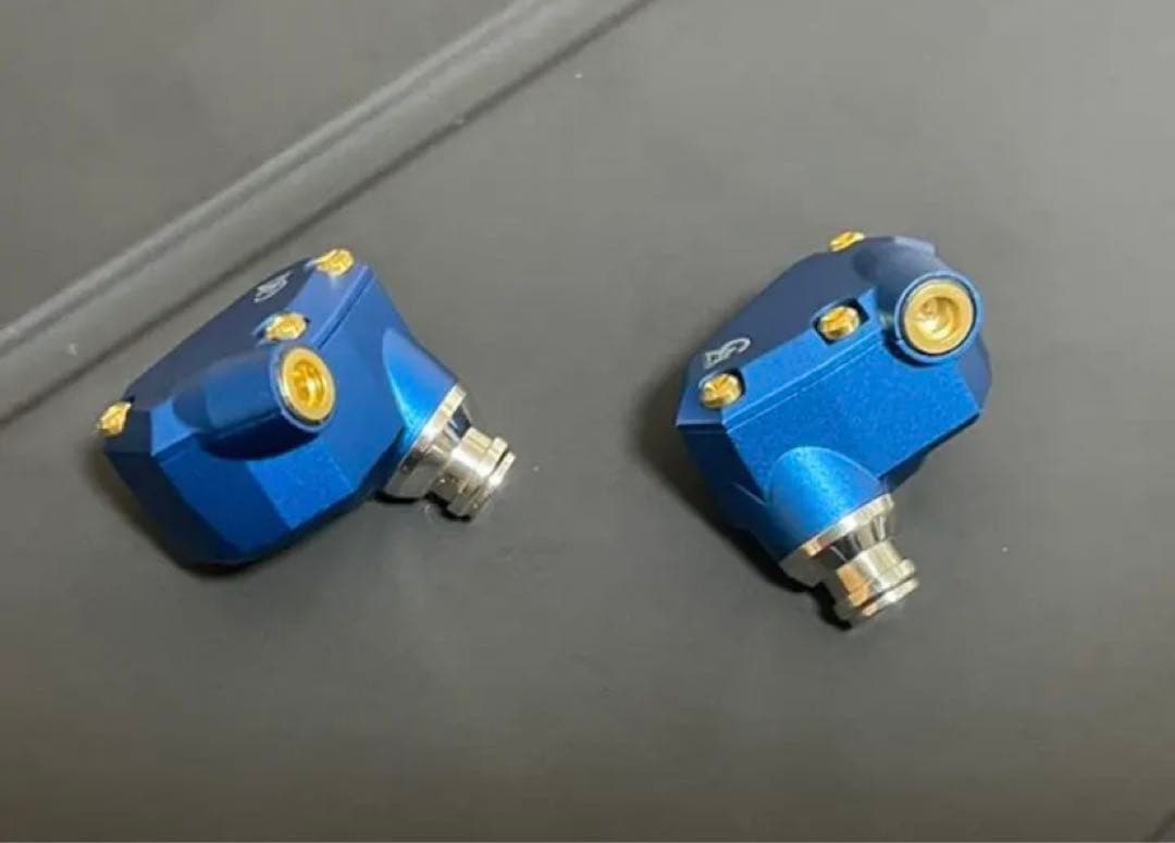 【eイヤホン新古品】Campfire Audio Andromeda MW10