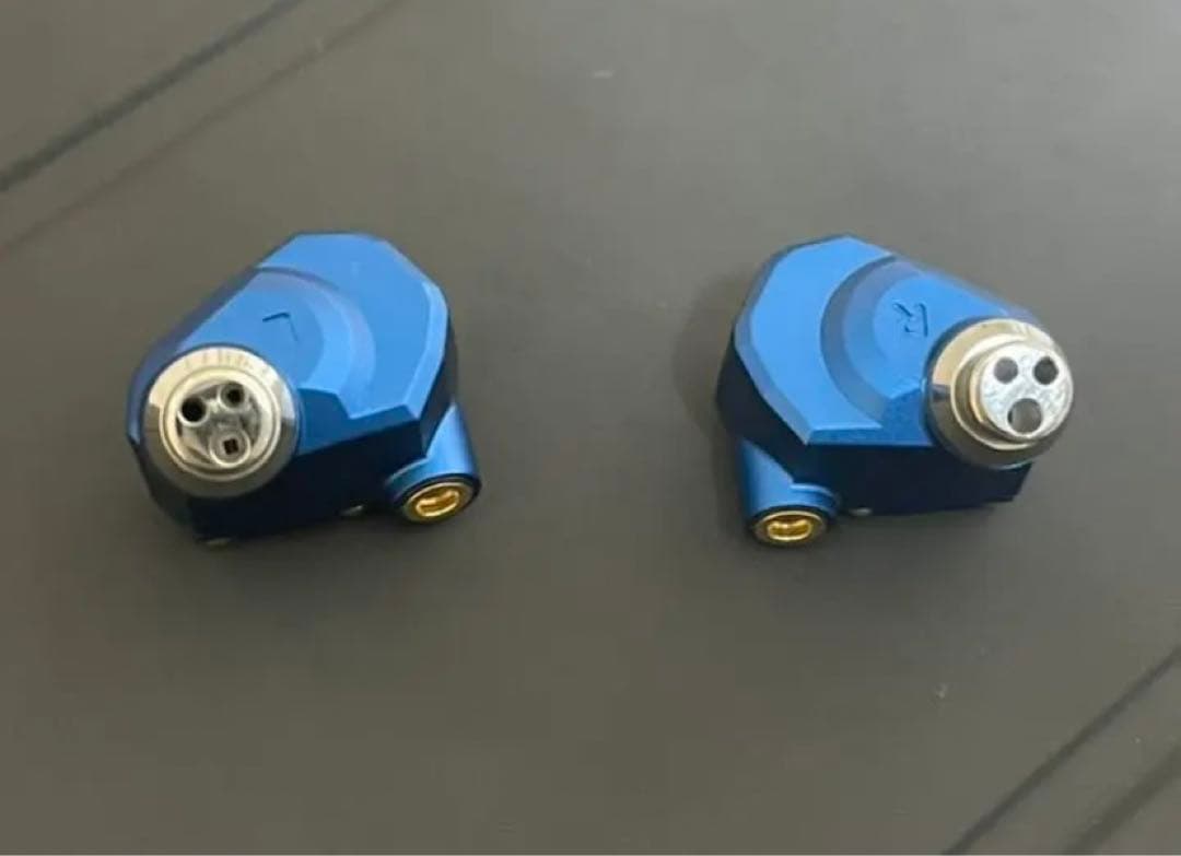 【eイヤホン新古品】Campfire Audio Andromeda MW10