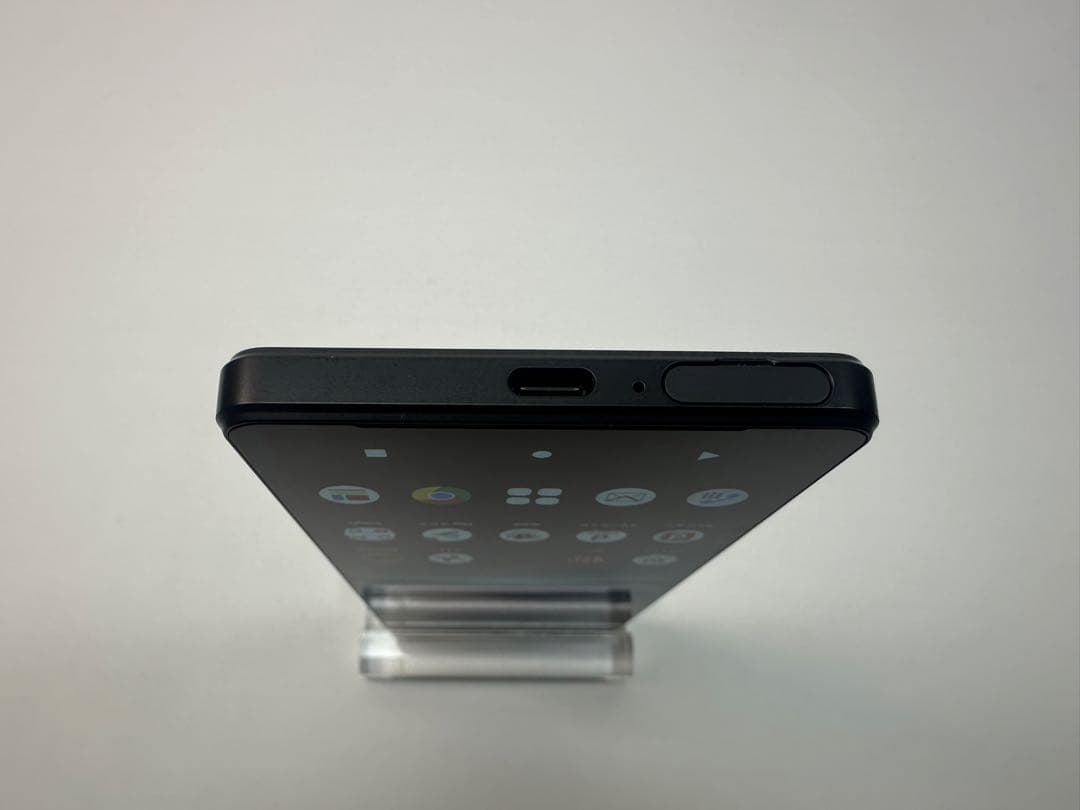 外観美品 SONY Xperia 1 IV docomo so-51c 黒