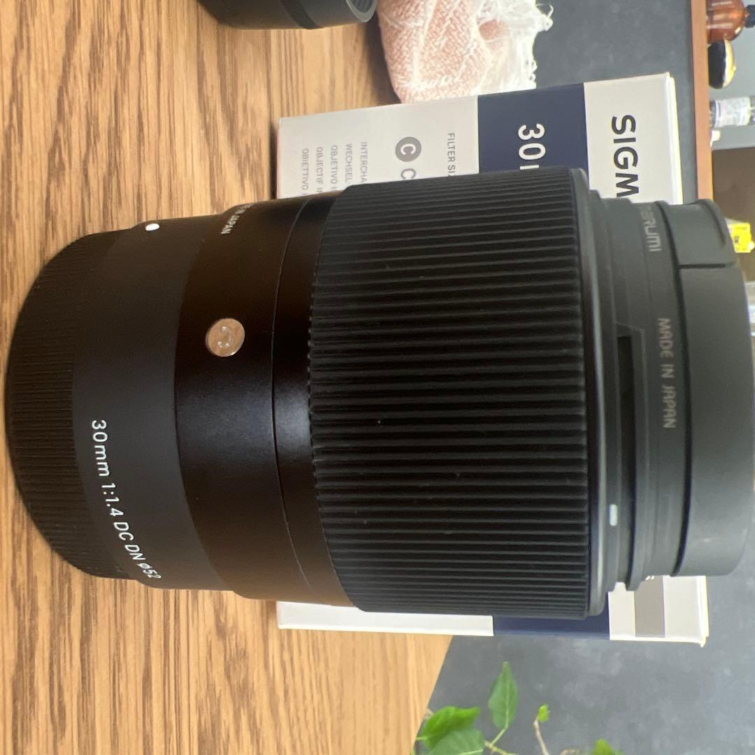 SIGMA 30mm F1.4 DC DN レンズ