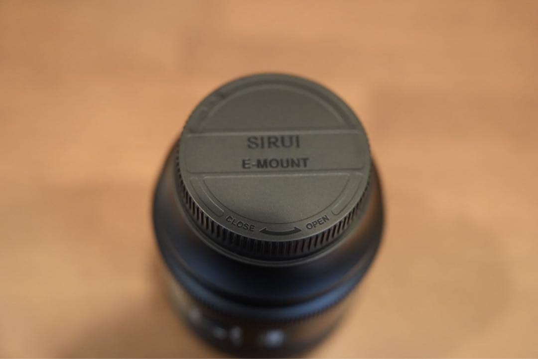 SIRUI Aurora 85mm F1.4 レンズ Eマウント