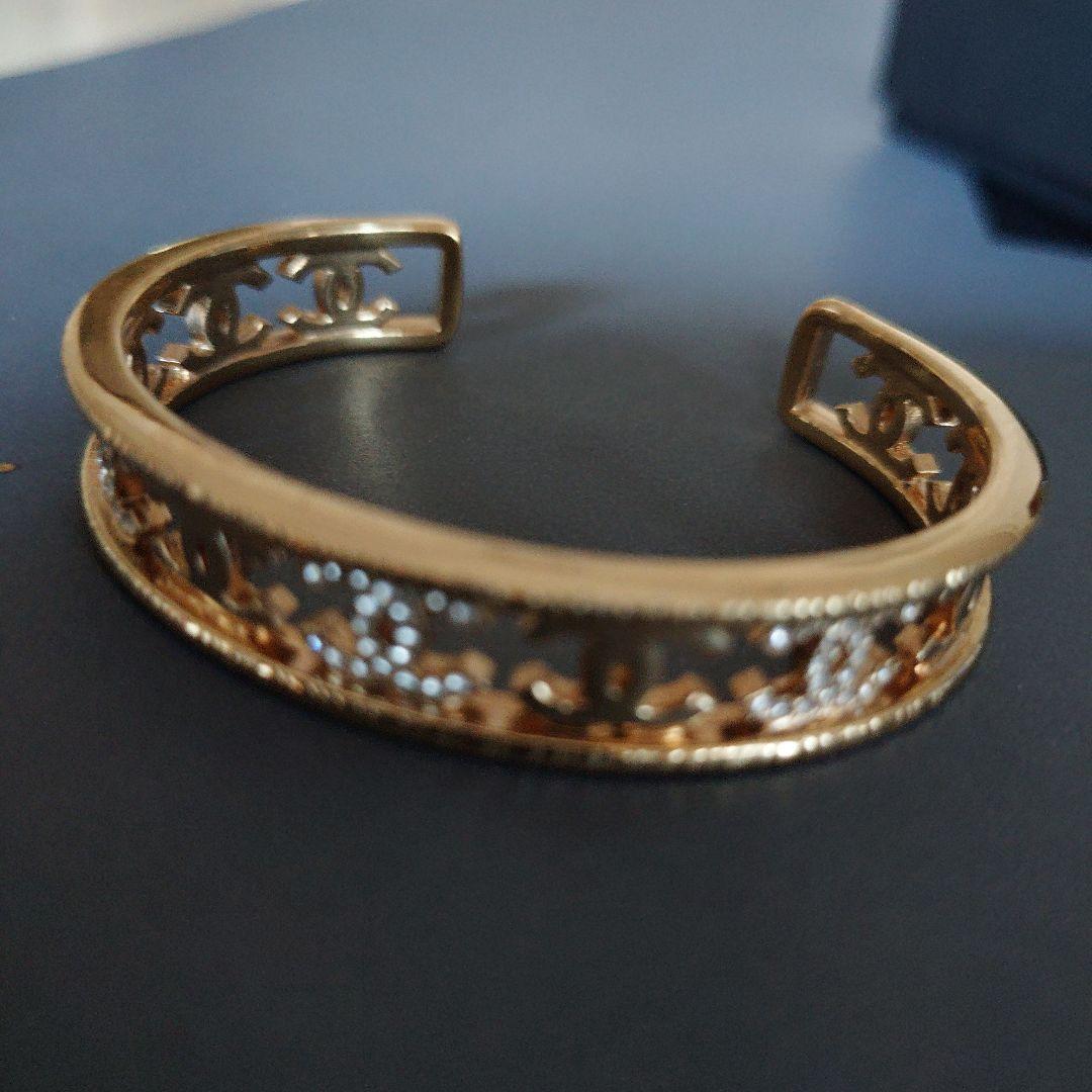 シャネルバングル