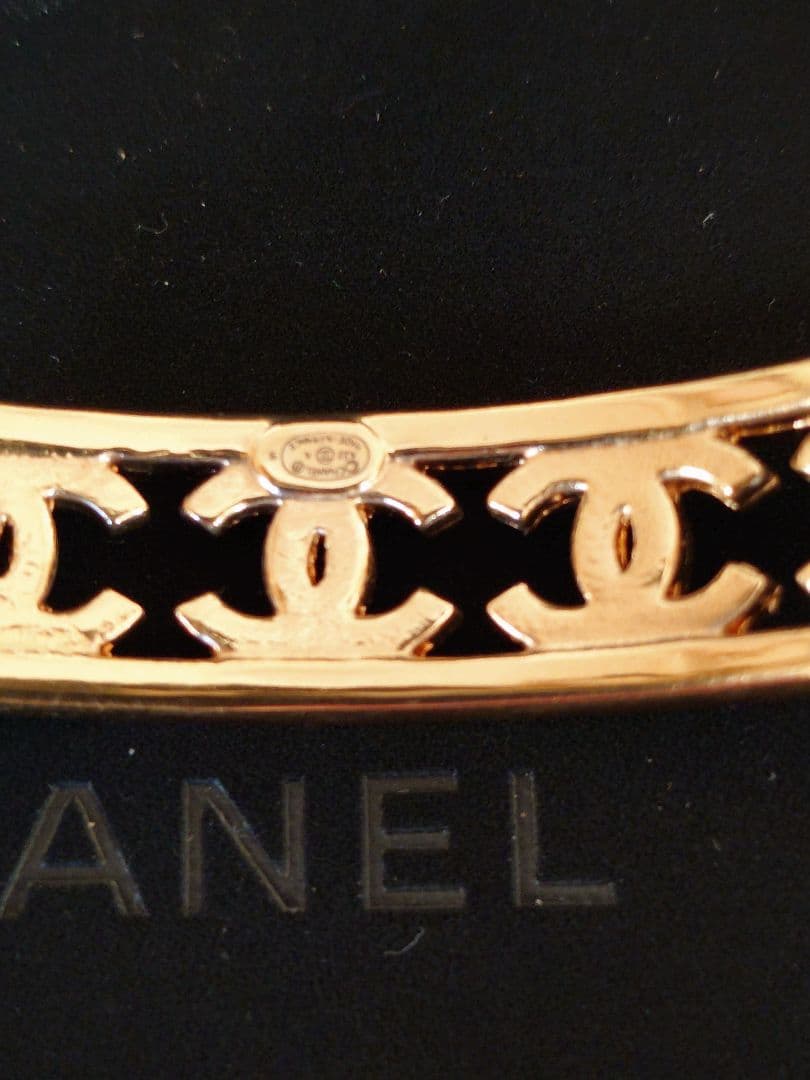 シャネルバングル