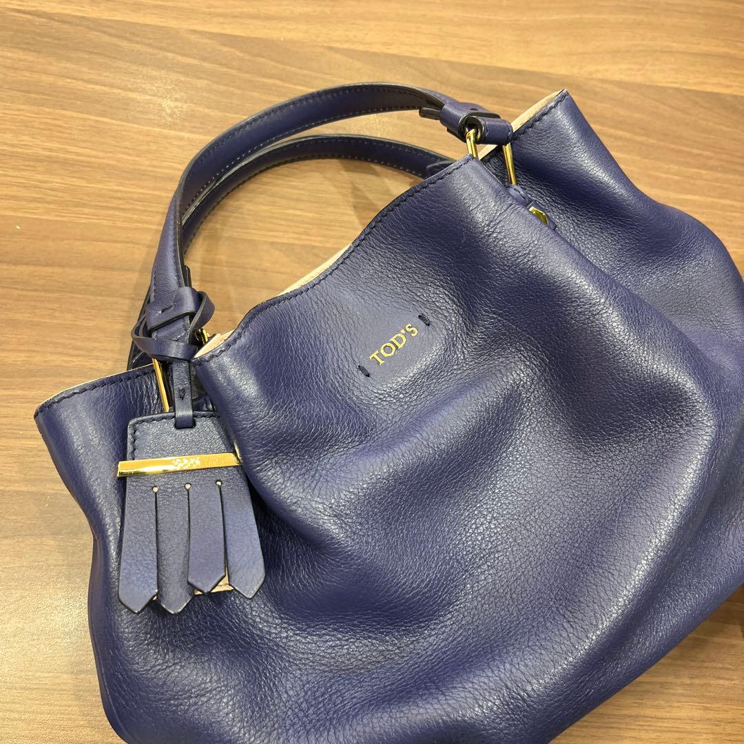 TOD'S ネイビー レザー トートバッグ