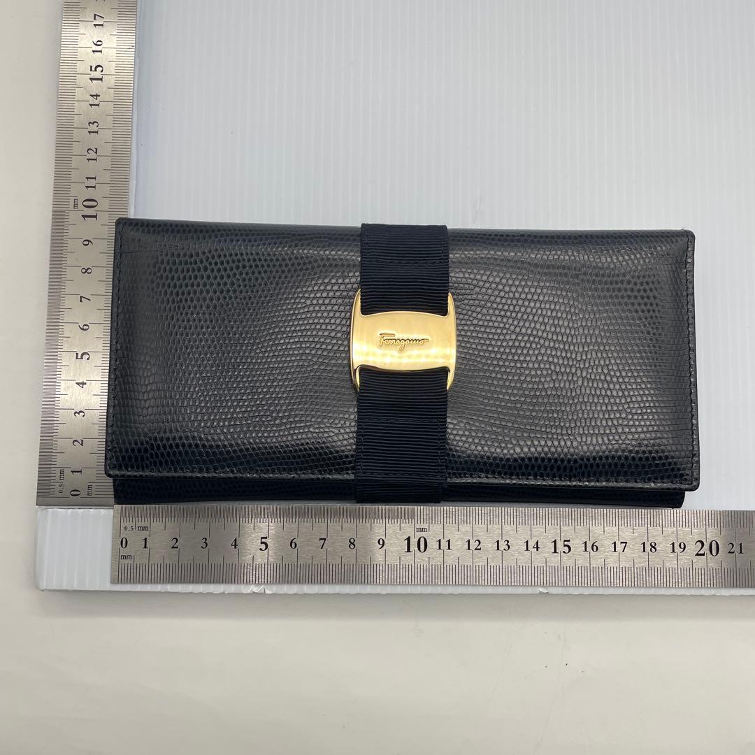 ☆新品未使用☆サルバトーレフェラガモ☆長財布