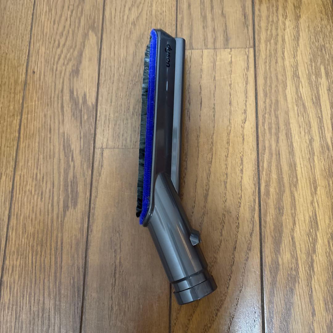 Dyson DC63シリーズ 掃除機本体　付属品付き(ダイソンボール)