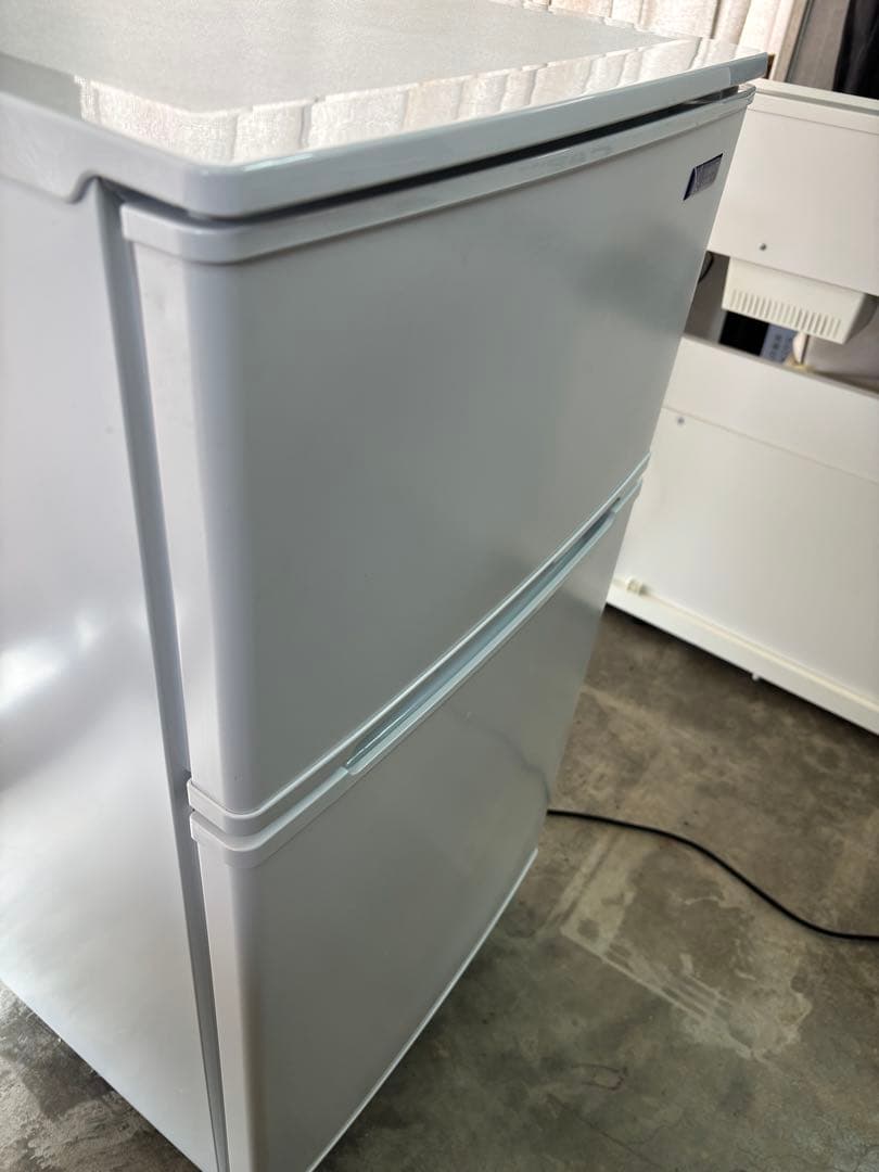 【比較的キレイ‼️】YAMADA ノンフロン冷凍冷蔵庫　YRZ-C09G1