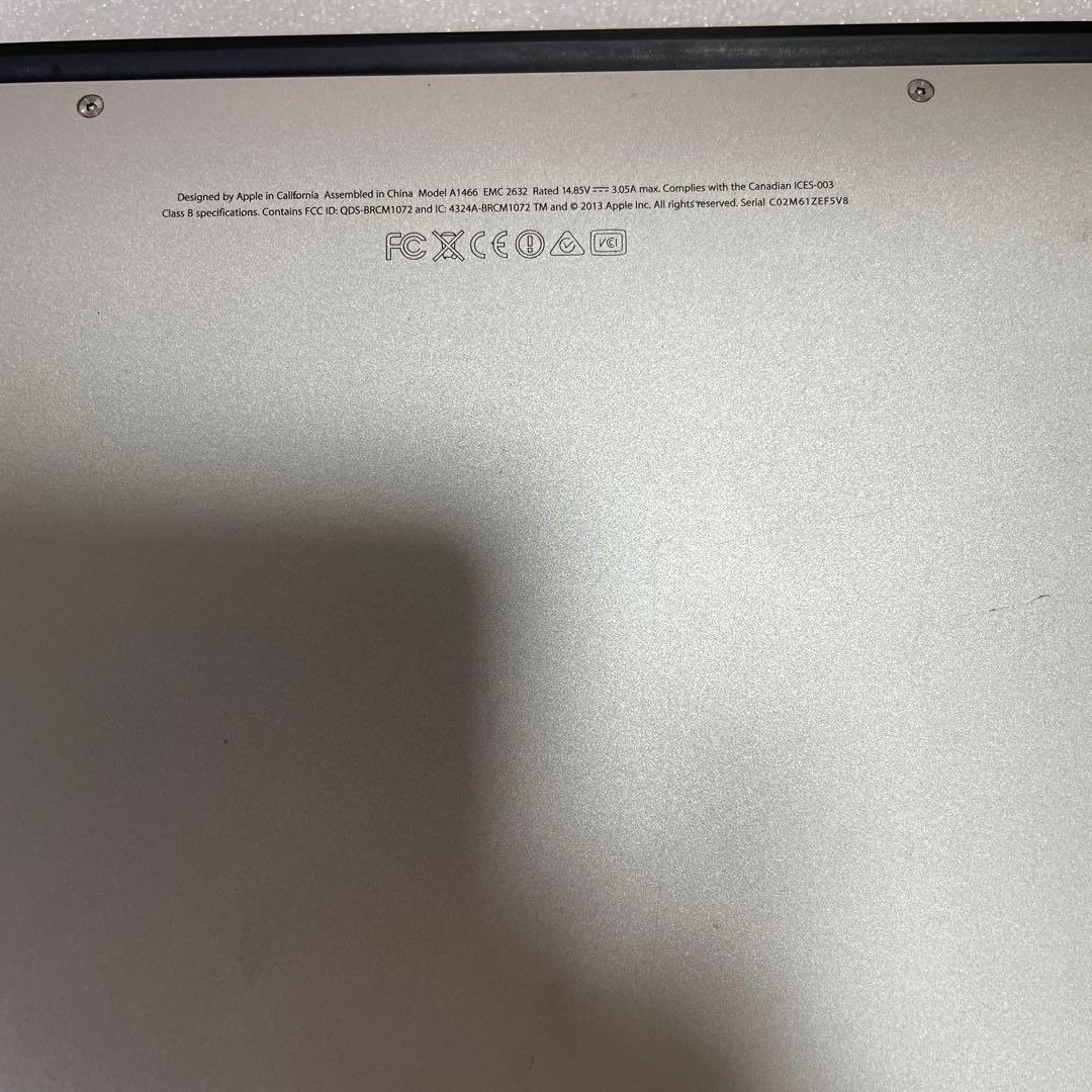 MacBook Air シルバー 使用感あり　通電しない　ジャンク扱い