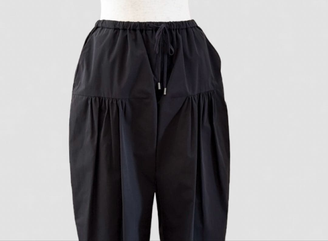 ミナペルホネン moment テーパードパンツ black 40 25-26aw