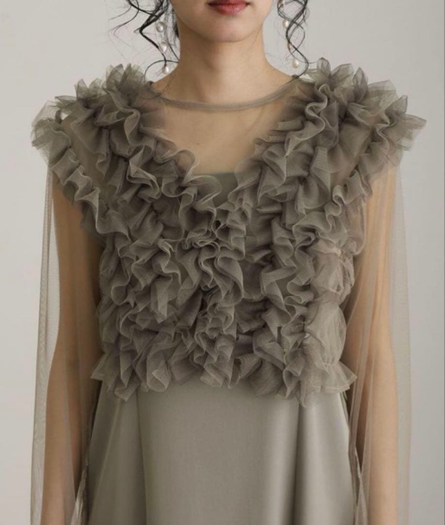 【atlo】3way オケージョンドレス　フリルオフショル　ベージュ Mサイズ