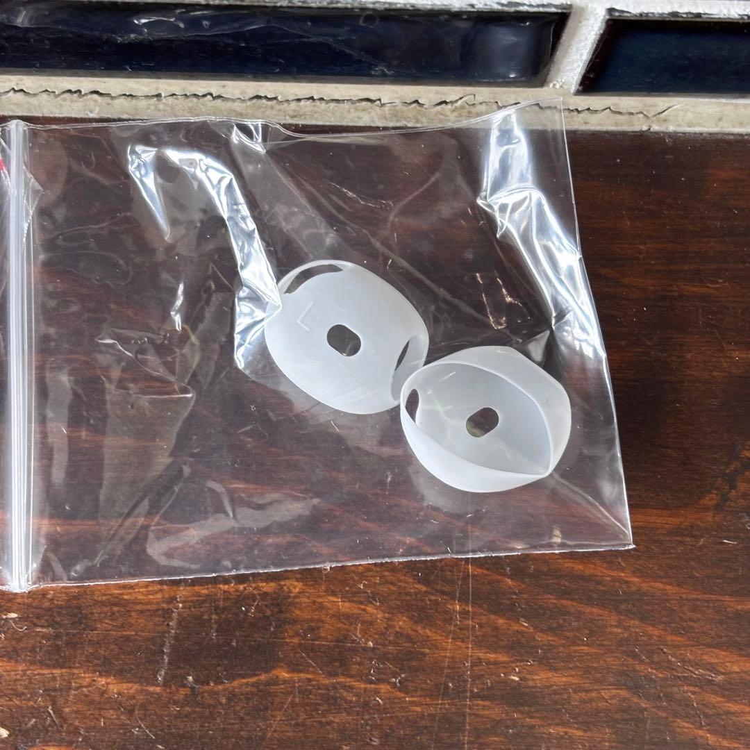 おまけ付き　AirPods 4 アクティブノイズキャンセリング