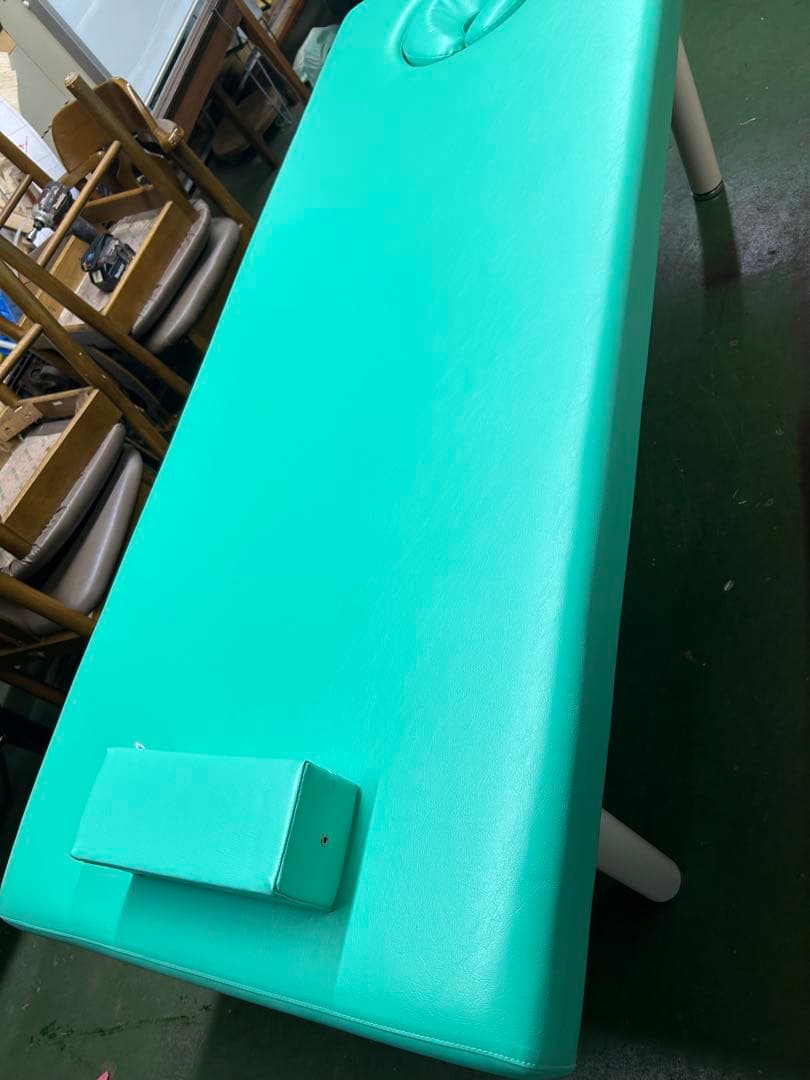 施術用ベッド（タカダ）