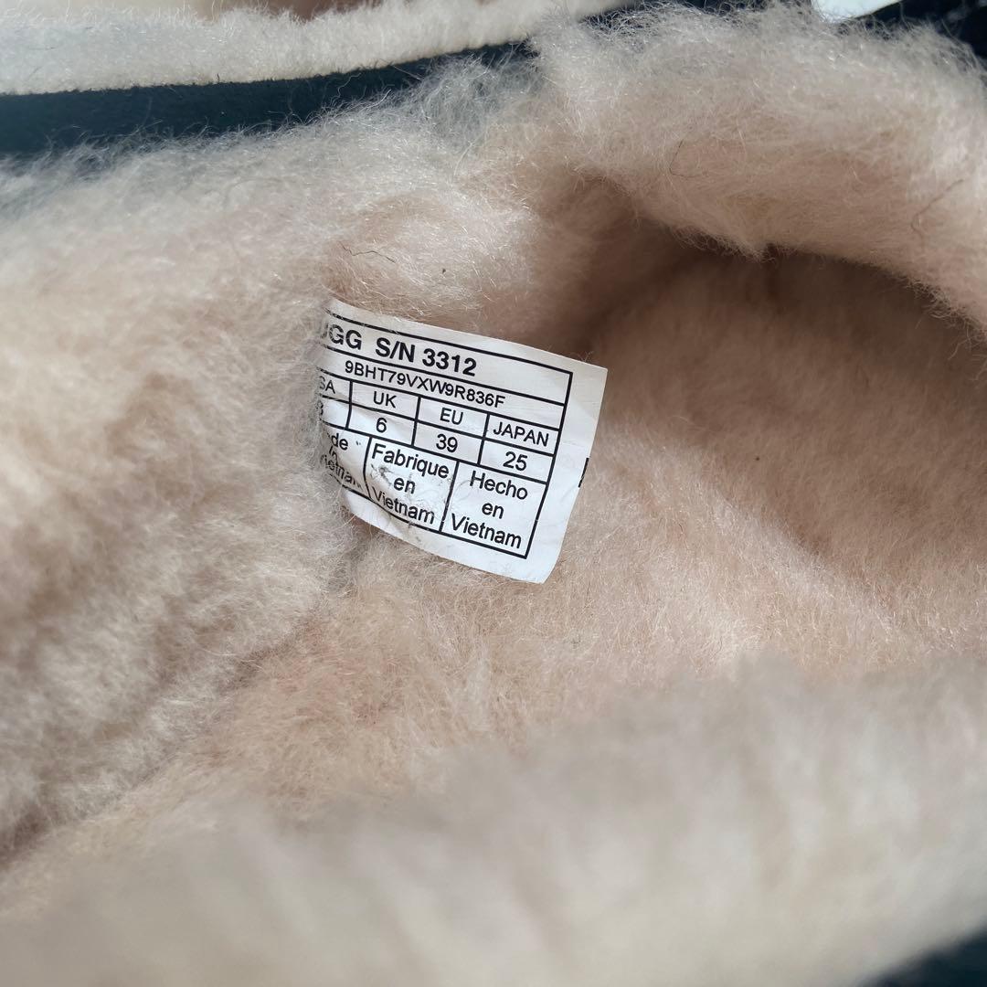 UGG アンスレー モカシンシューズ