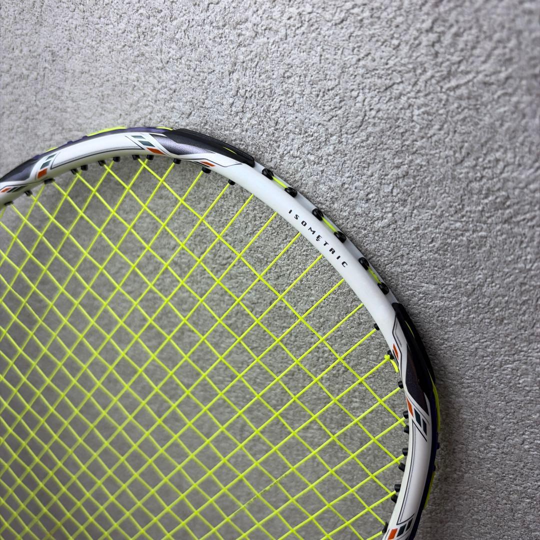 【極美品】YONEX VOLTRIC70 e-tune 3UG5廃盤②