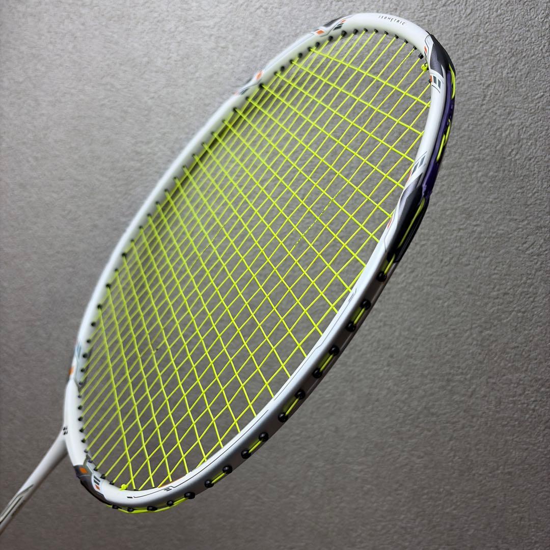 【極美品】YONEX VOLTRIC70 e-tune 3UG5廃盤②