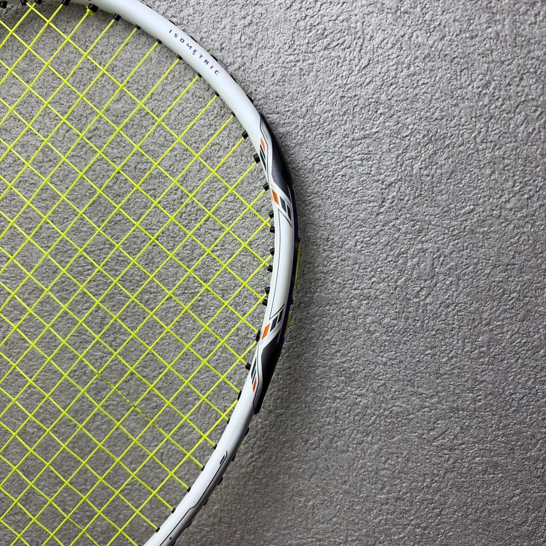 【極美品】YONEX VOLTRIC70 e-tune 3UG5廃盤②
