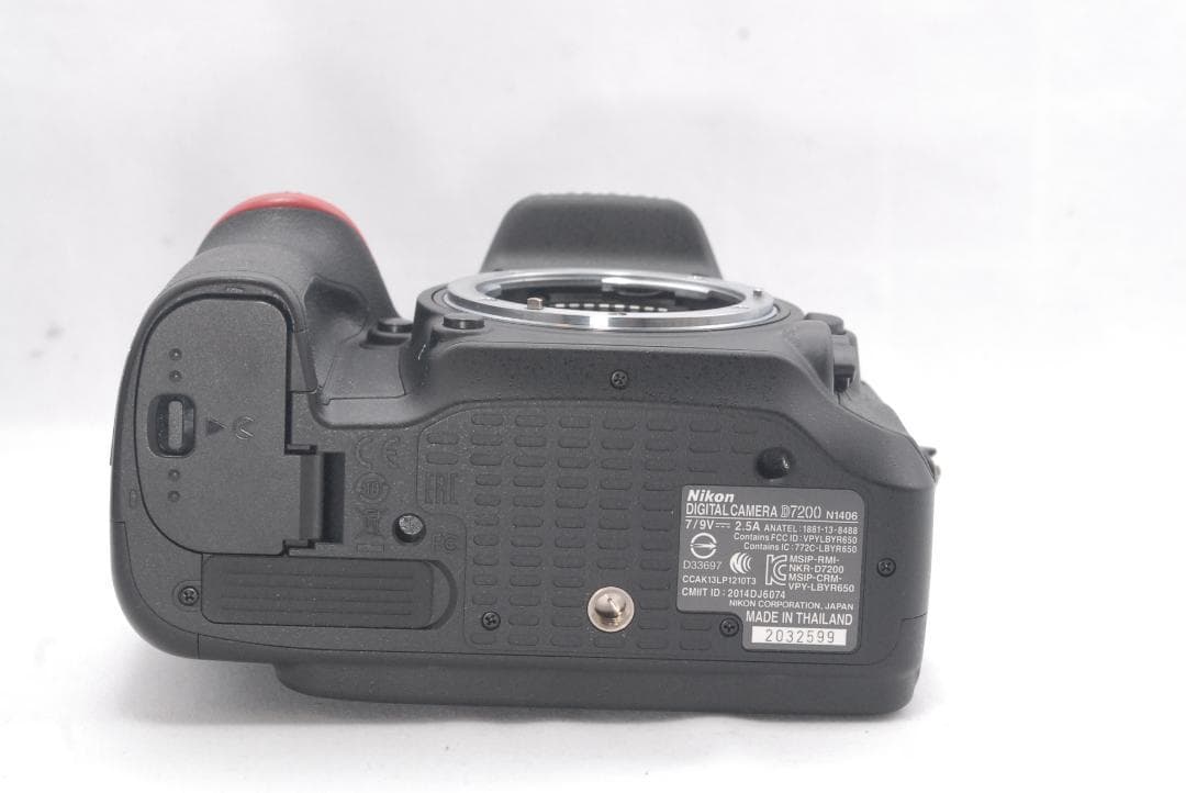 匿名配送✨Nikon D7200 デジタル一眼レフ レンズ付き　標準