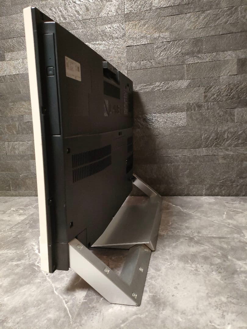 美品 NEC corei7 メモリ16GB 新品SSD480GB office