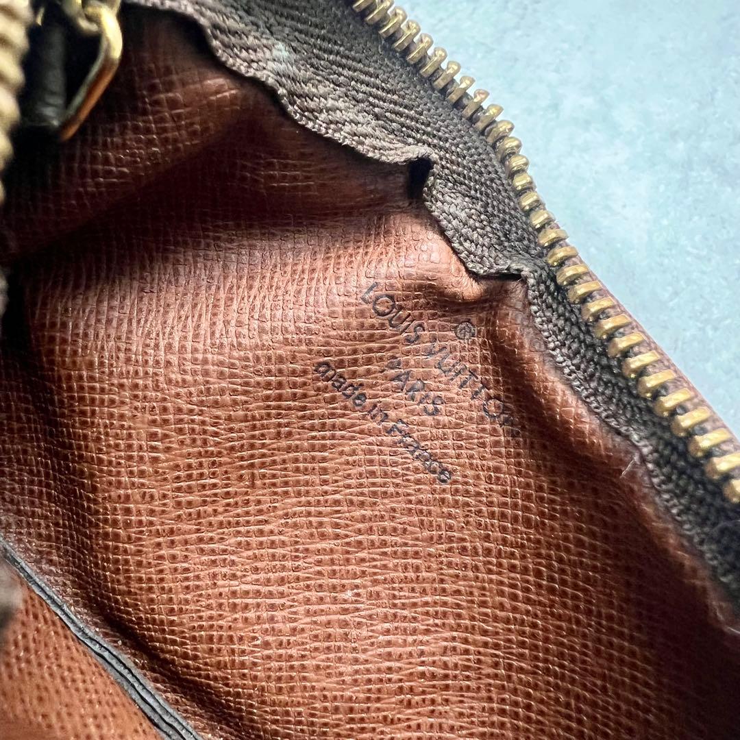 Louis Vuitton ポシェット・クレ モノグラム ケース 8127