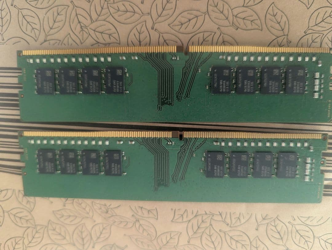 Samsung M378A2K43BB1-CPB　16g×2