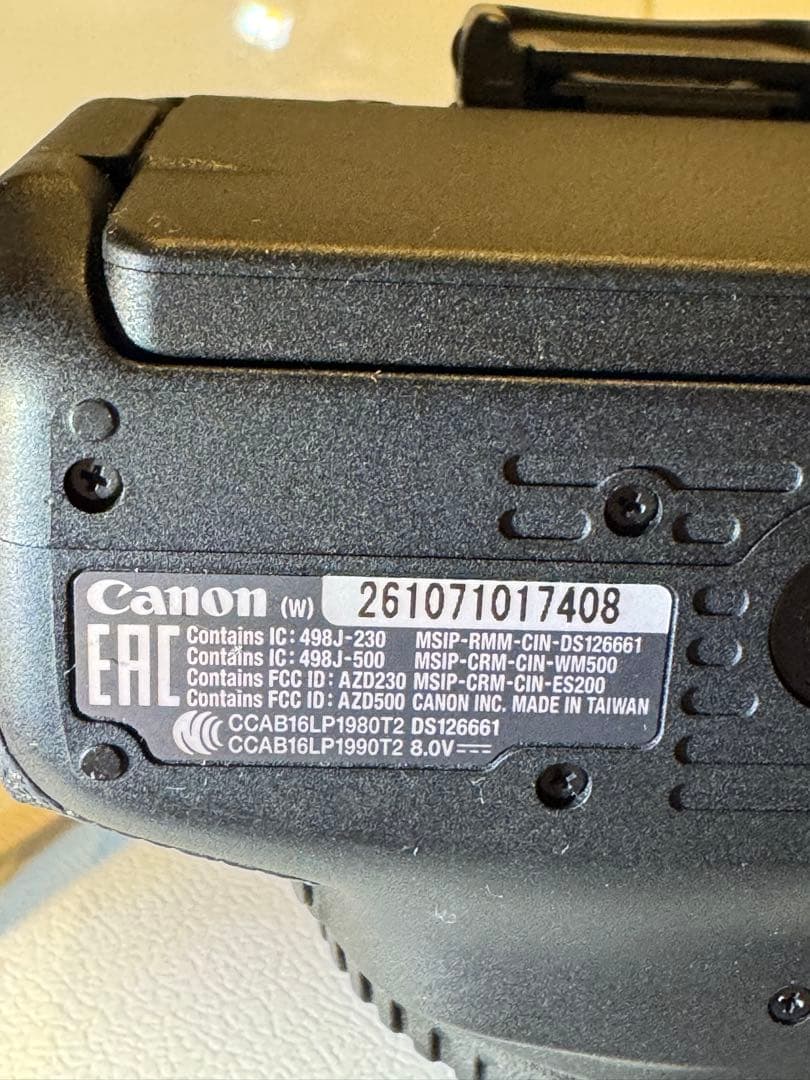 Canon Kiss x9i ダブルレンズキット レンズ保護付き