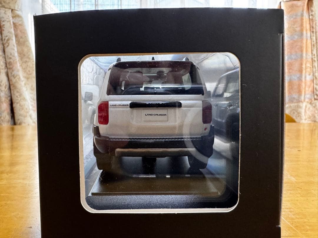 トヨタ ランドクルーザー250ZX 1/30ミニカー