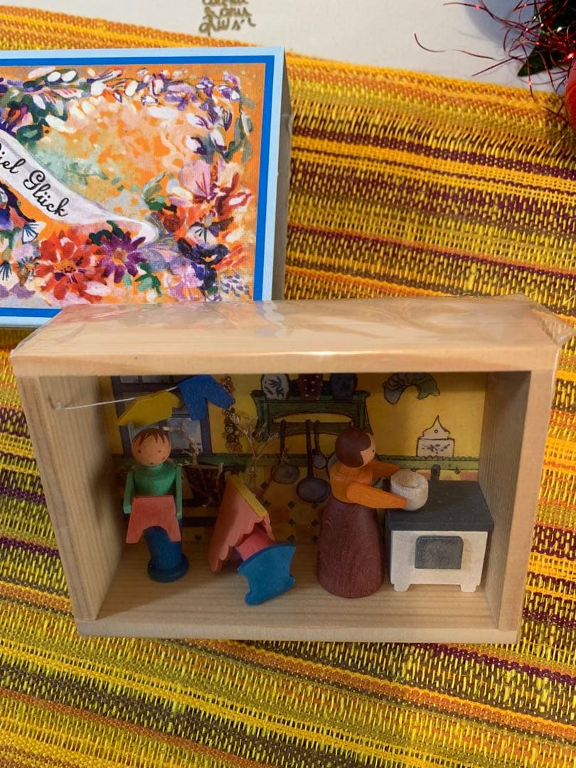 ドイツ木製人形　エルツ地方グラウプナー社とロイヤルコペンハーゲンseringa様