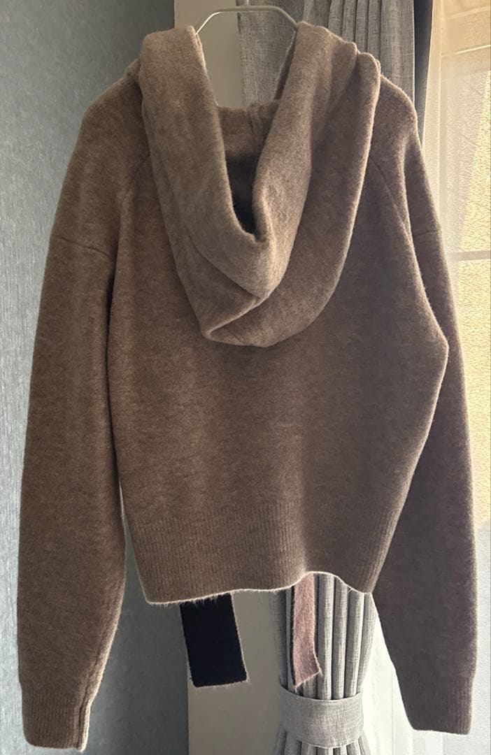【新品】ZARA フード付きタイベルトニットカーディガン　Sサイズ