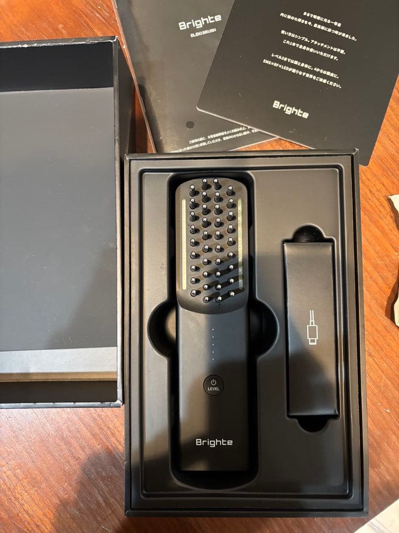 Brighte ELEKIBRUSH 美顔器　新品同様！