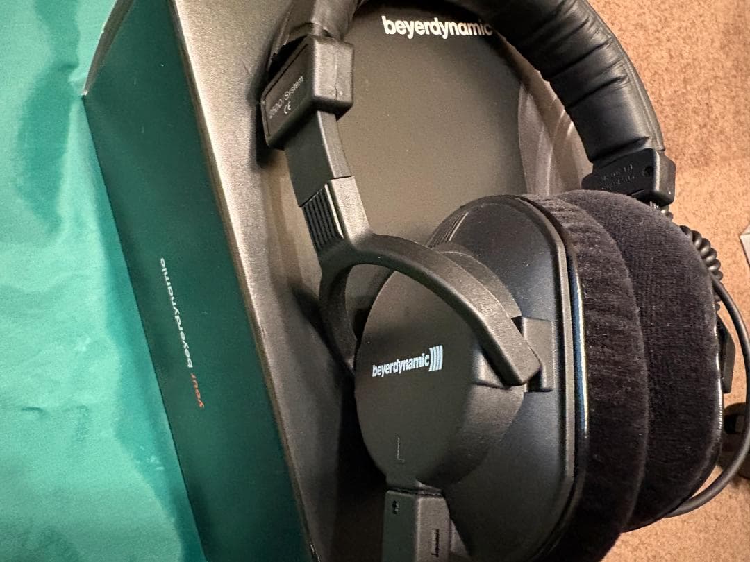 beyerdynamic DT250 250Ω 密閉型モニターヘッドホン
