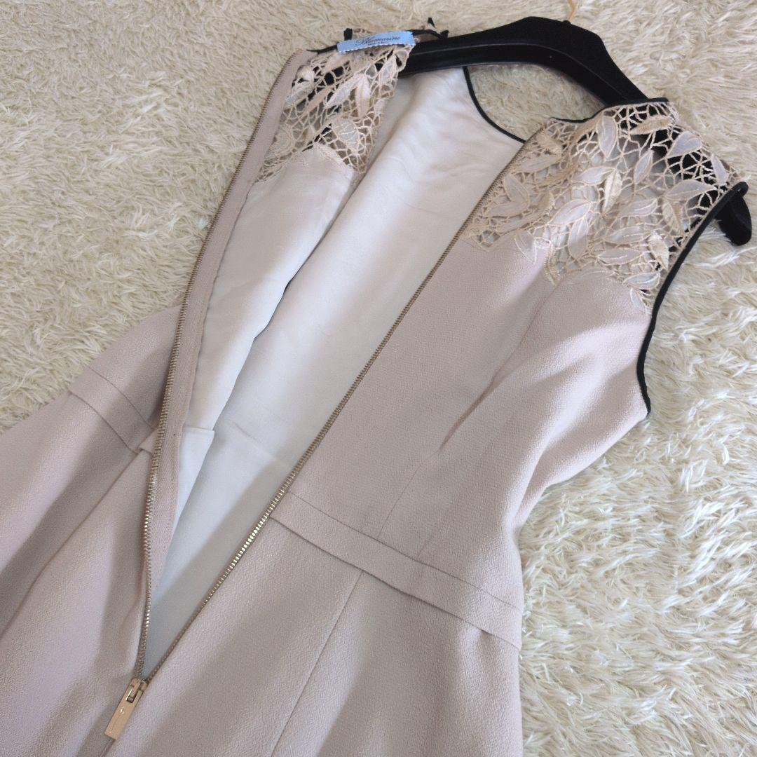 イタリア製★Blumarine　ノースリーブワンピース　リーフ刺繍　ひざ丈