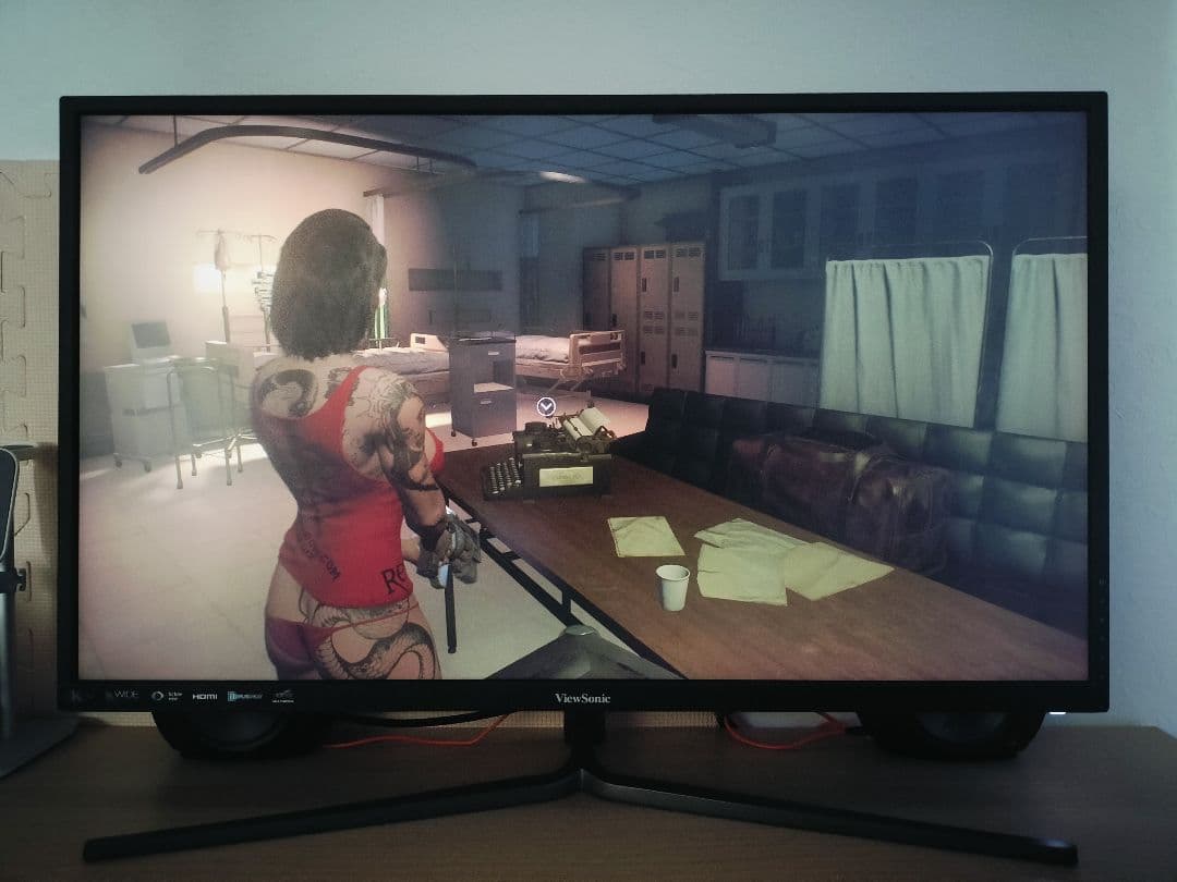 ViewSonic 4K 32インチモニター