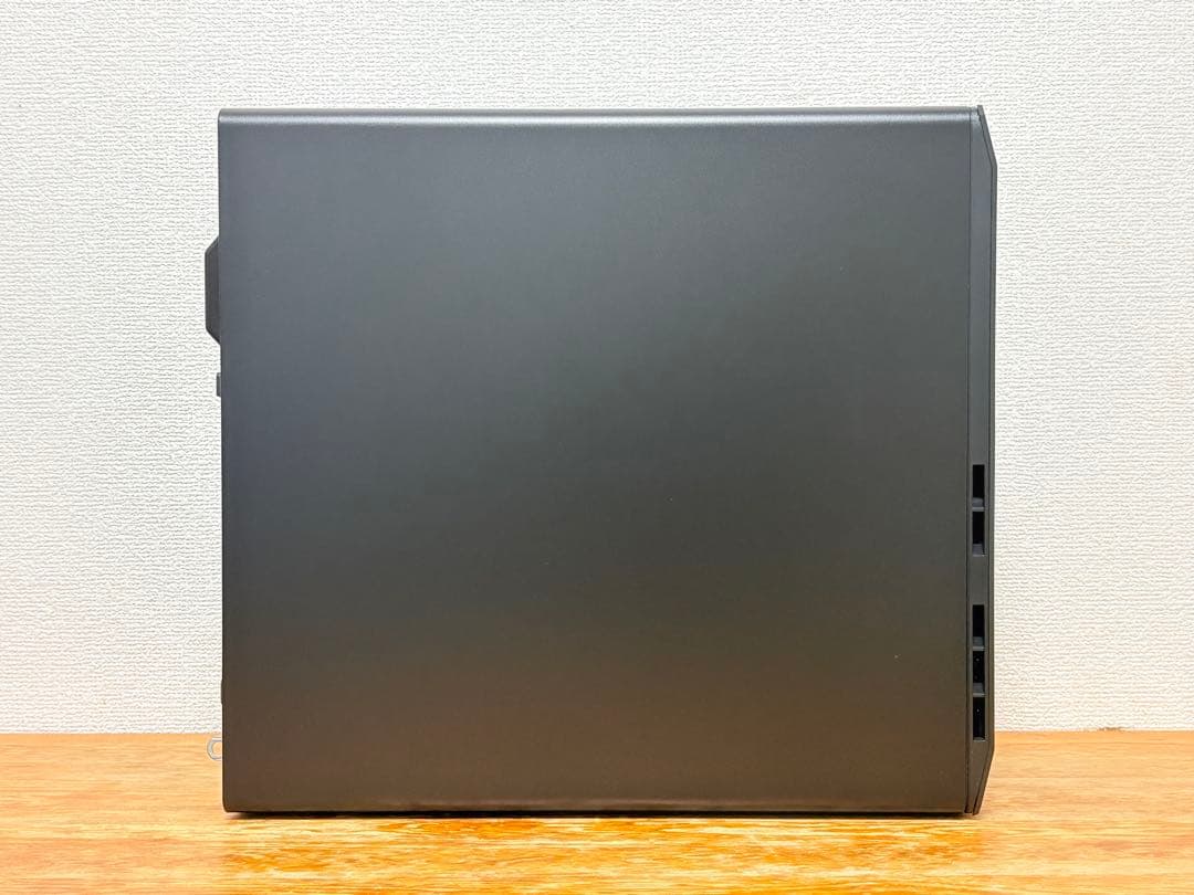 ベアボーン状態のHP Z2 Tower G5 （Xeon W-1250P付き）