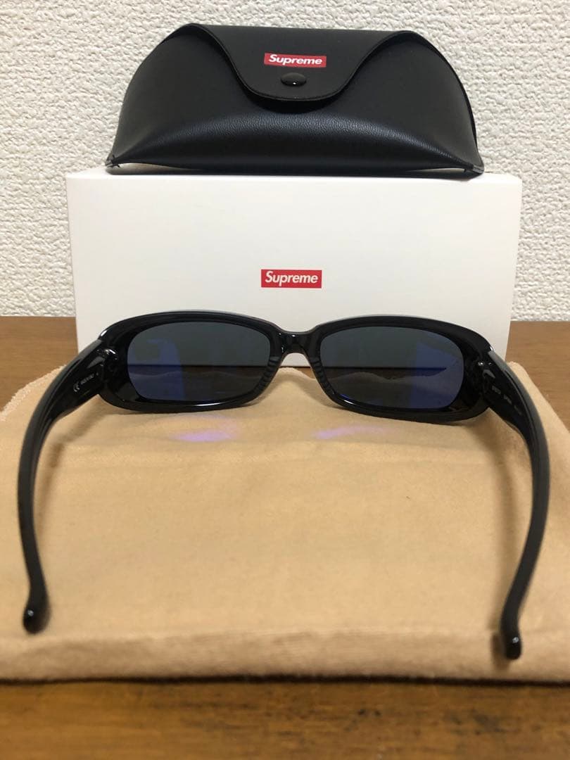 Supreme ブラック サングラス ケース付き