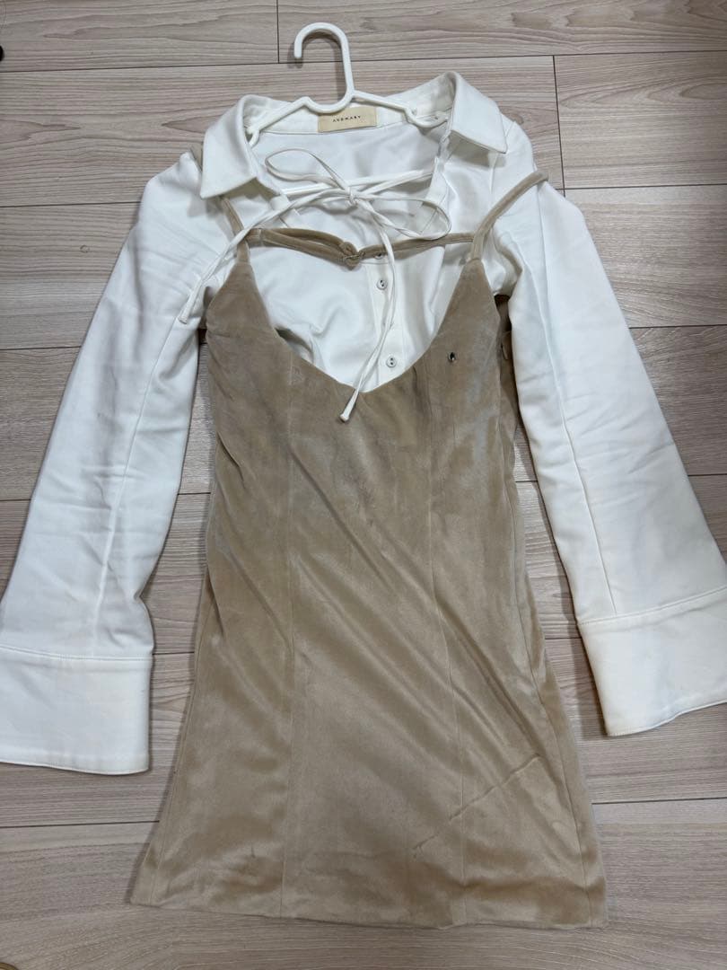 andmarry Betty velour mini dress ベージュ
