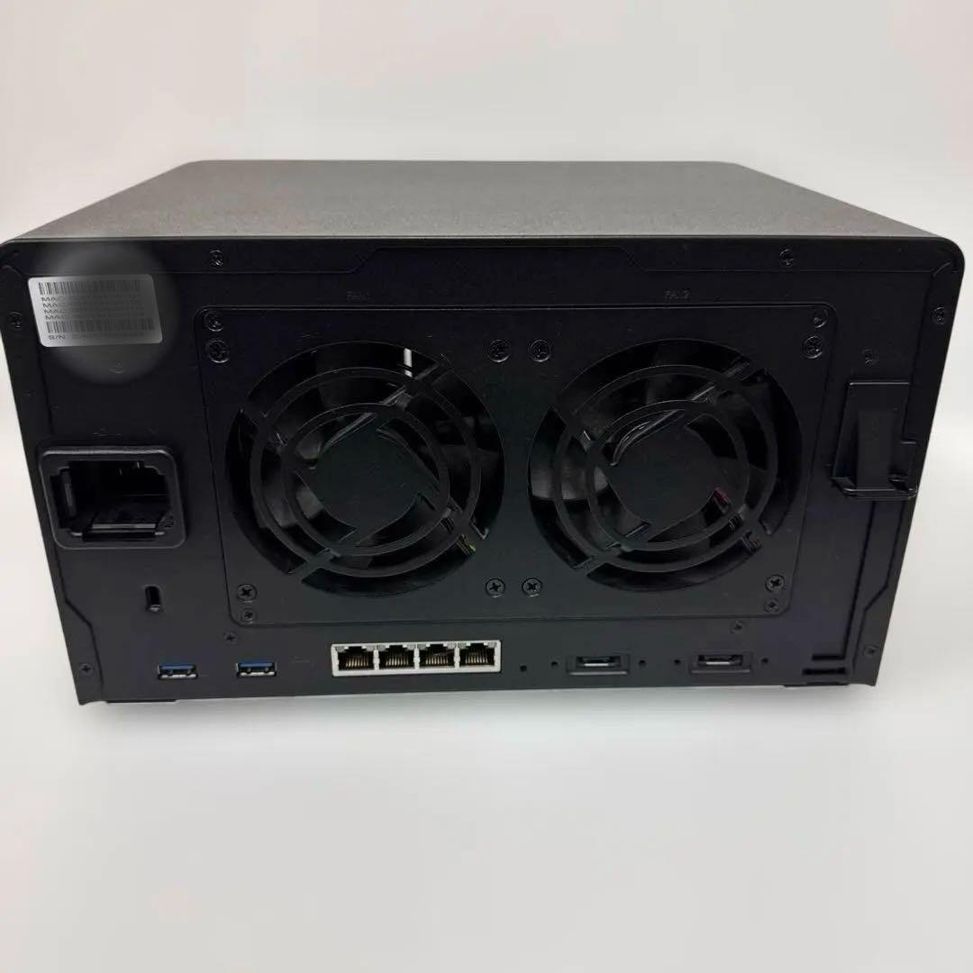 外付けハードディスク・ドライブ Synology NAS DS1621+