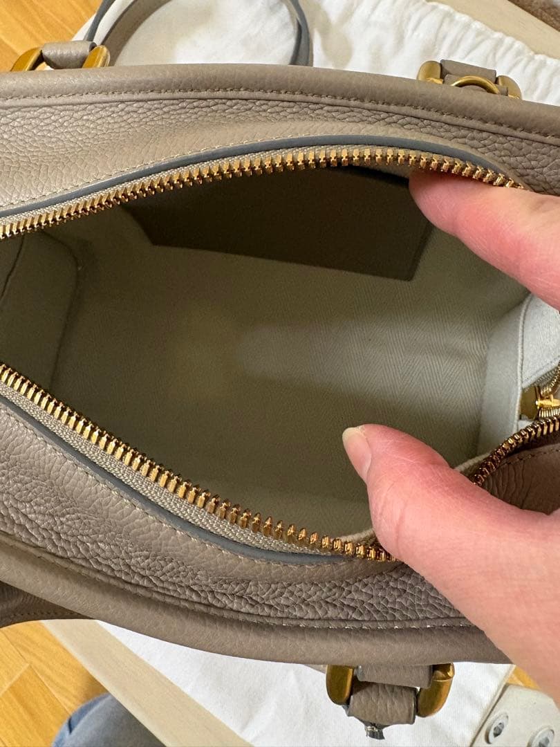 ★J&M DAVIDSON★MIA CUBE MINI ハンドバッグ