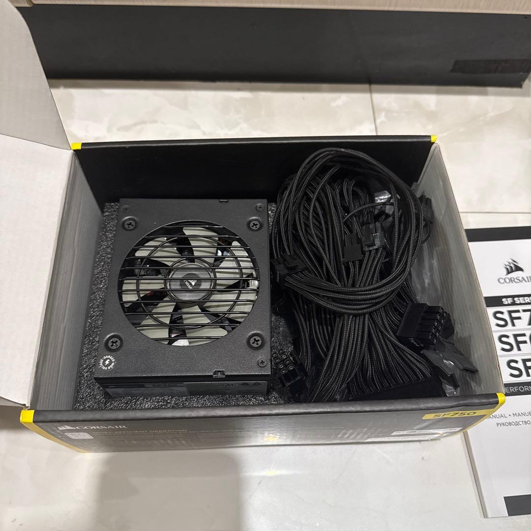 Corsair SF750 750W SFX電源ユニット